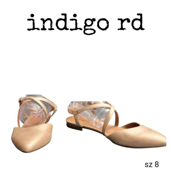 Indigo Rd Gold Metallic Faux Leather Strappy Pointy Toe Sandals Shoes - Picture 1 of 8